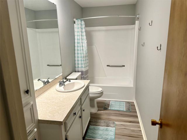 202 Spring Creek Loop, Livingston, TX 77351