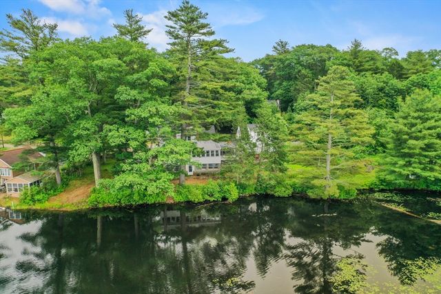 3 Cranberry Meadow Shore Road, Charlton, MA 01507