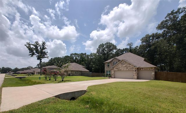 98 Road 6605, Dayton, TX 77535