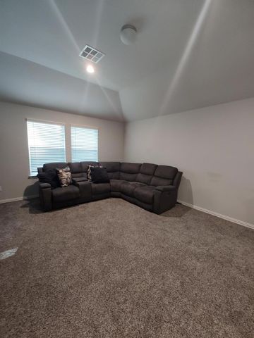 98 Road 6605, Dayton, TX 77535