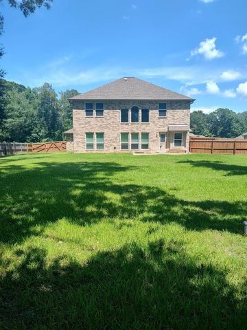 98 Road 6605, Dayton, TX 77535