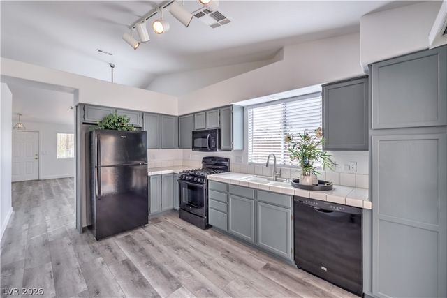 3869 Mapleview Court, Las Vegas, NV 89147