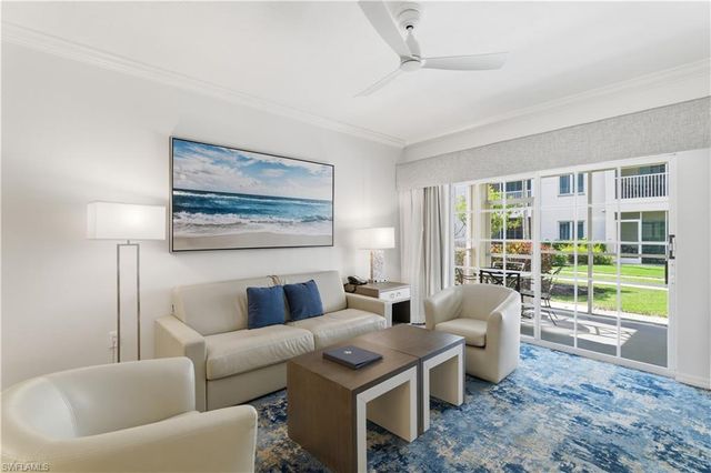 221 9th ST S # 123, Naples, FL 34102