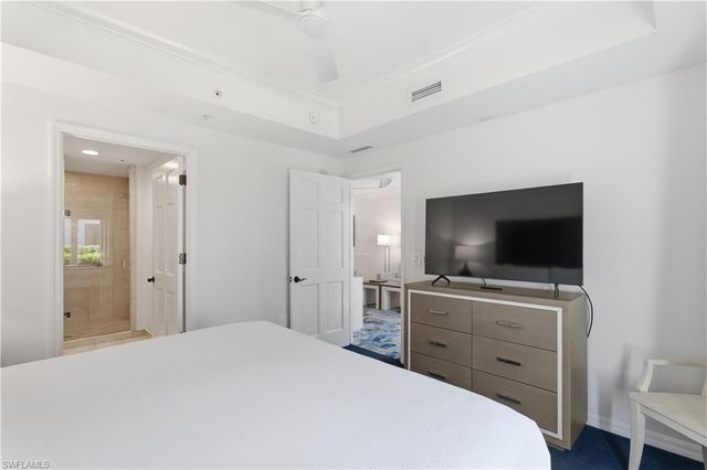 221 9th ST S # 123, Naples, FL 34102