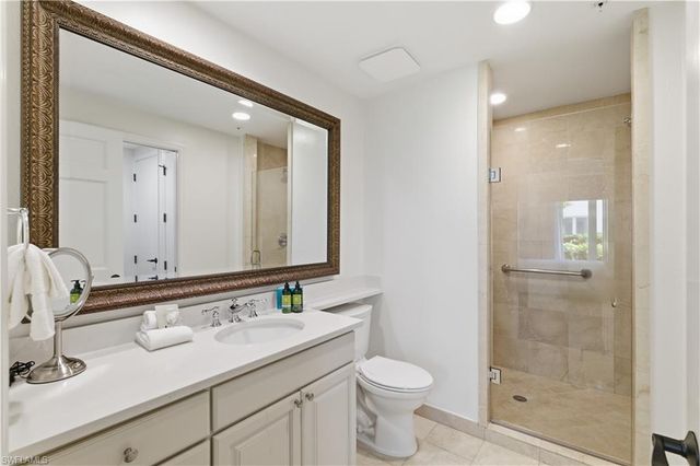 221 9th ST S # 123, Naples, FL 34102