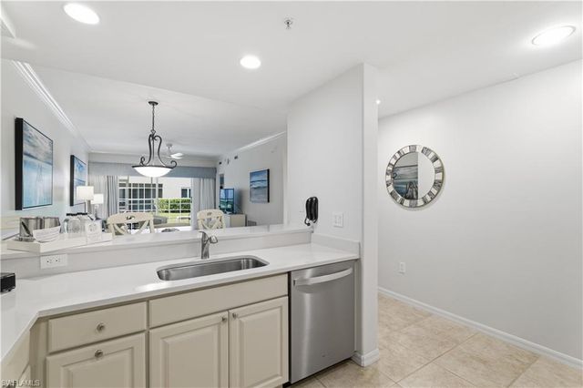 221 9th ST S # 123, Naples, FL 34102