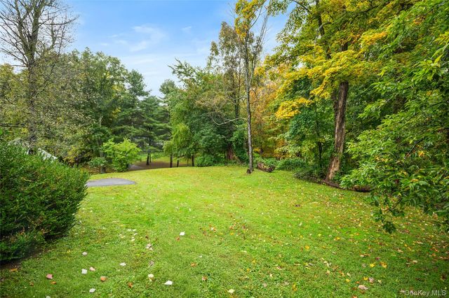 15 Garlen Road, Katonah, NY 10536