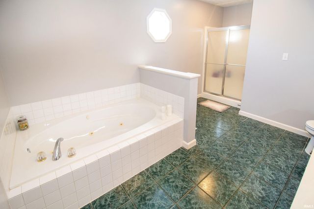 3204 Tiffany Court, Evansville, IN 47711