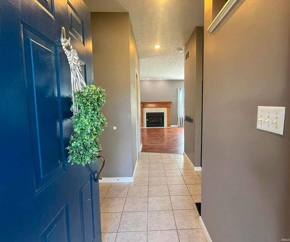 3204 Tiffany Court, Evansville, IN 47711