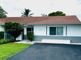 3667 NW 17th Way 3667, Oakland Park, FL 33309