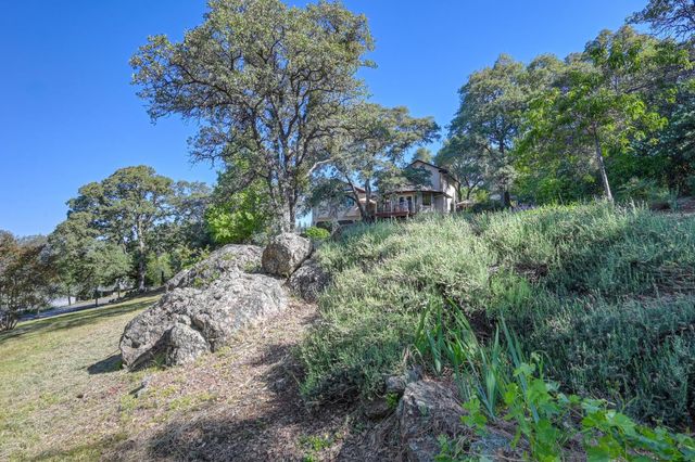 5175 Thomas Dr, Auburn, CA 95602