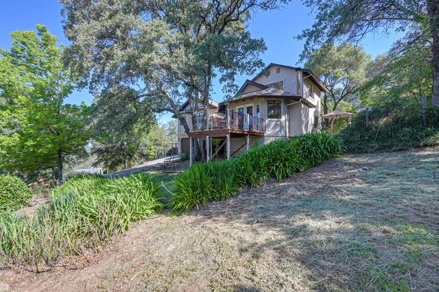 5175 Thomas Dr, Auburn, CA 95602