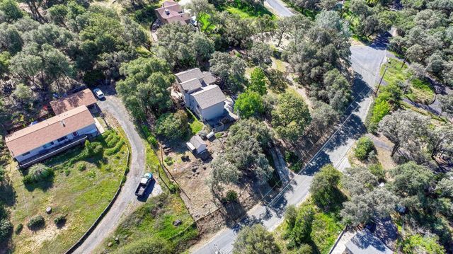 5175 Thomas Dr, Auburn, CA 95602