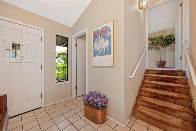 5175 Thomas Dr, Auburn, CA 95602