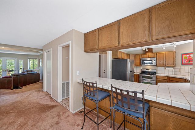 5175 Thomas Dr, Auburn, CA 95602