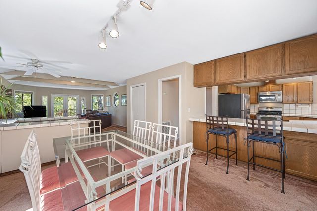 5175 Thomas Dr, Auburn, CA 95602