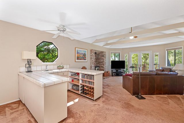5175 Thomas Dr, Auburn, CA 95602