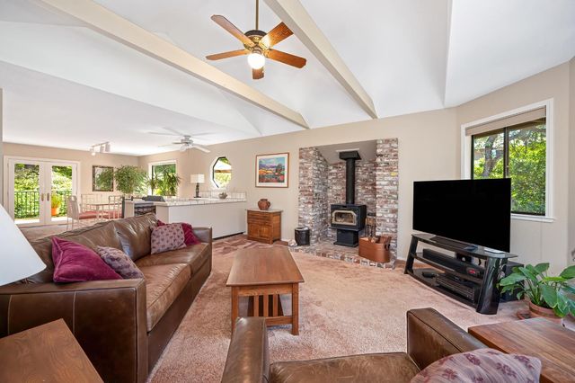 5175 Thomas Dr, Auburn, CA 95602