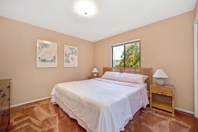 5175 Thomas Dr, Auburn, CA 95602