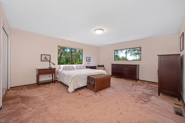 5175 Thomas Dr, Auburn, CA 95602