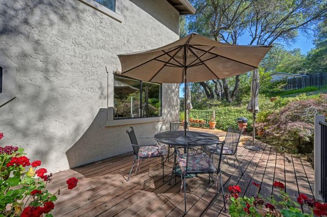 5175 Thomas Dr, Auburn, CA 95602