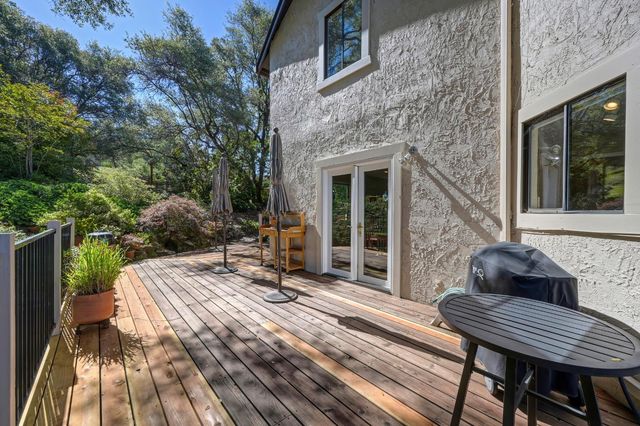 5175 Thomas Dr, Auburn, CA 95602