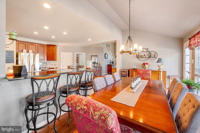 1034 RUNAWAY DR, Pennsburg, PA 18073