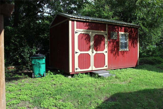 304 W Live Oak Street, Dublin, TX 76446