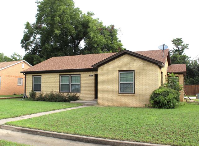 304 W Live Oak Street, Dublin, TX 76446
