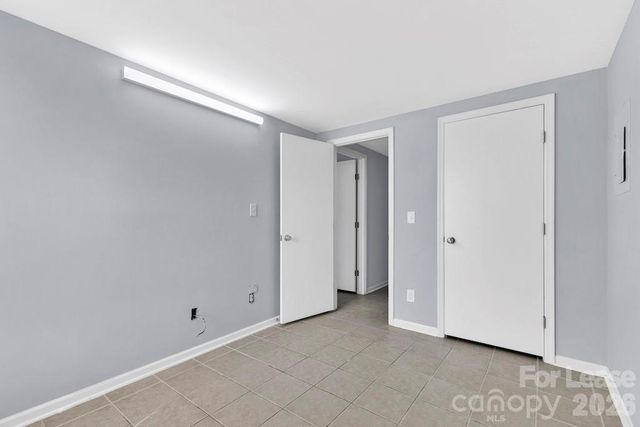 1624 Arlyn Circle H, Charlotte, NC 28213