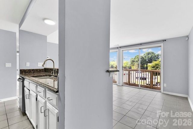 1624 Arlyn Circle H, Charlotte, NC 28213