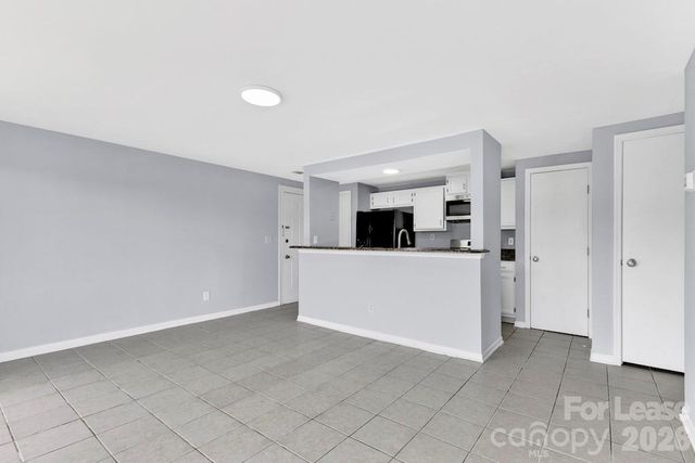 1624 Arlyn Circle H, Charlotte, NC 28213