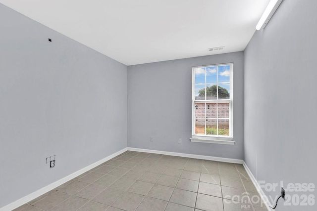 1624 Arlyn Circle H, Charlotte, NC 28213