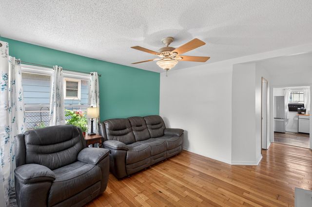 526 Summit Street NE, Columbia Heights, MN 55421