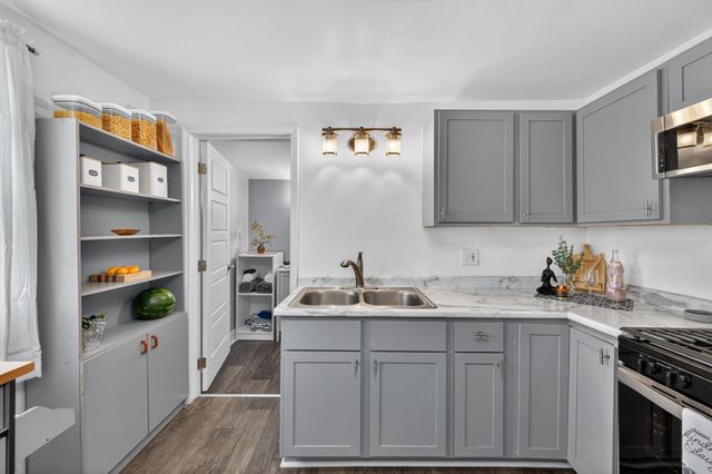 526 Summit Street NE, Columbia Heights, MN 55421