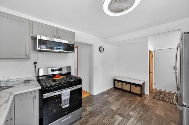 526 Summit Street NE, Columbia Heights, MN 55421
