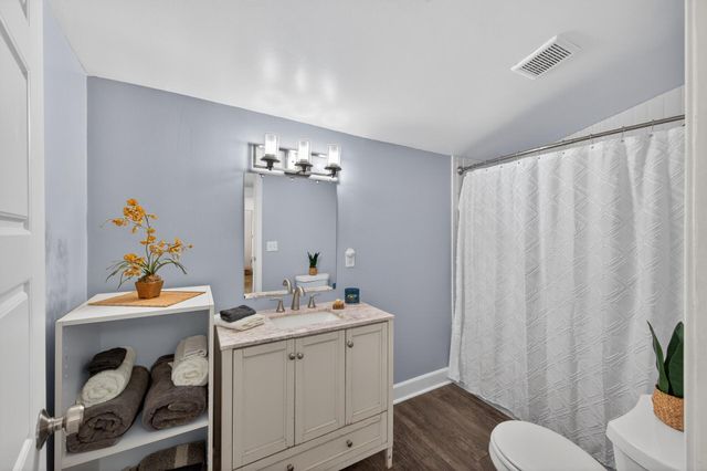 526 Summit Street NE, Columbia Heights, MN 55421