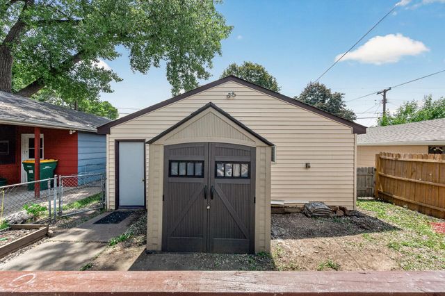 526 Summit Street NE, Columbia Heights, MN 55421
