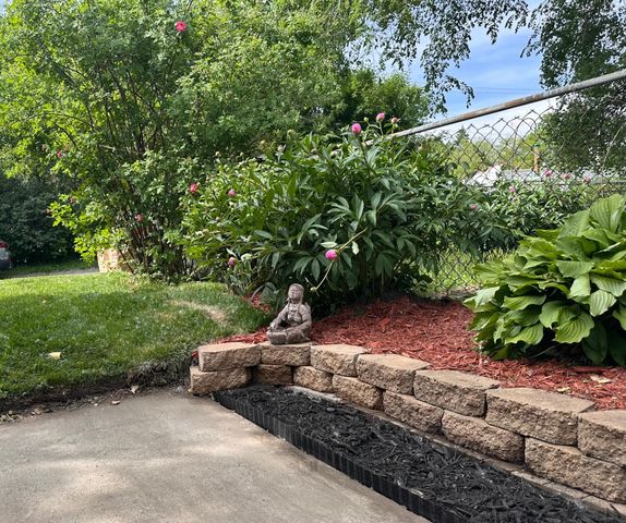 526 Summit Street NE, Columbia Heights, MN 55421