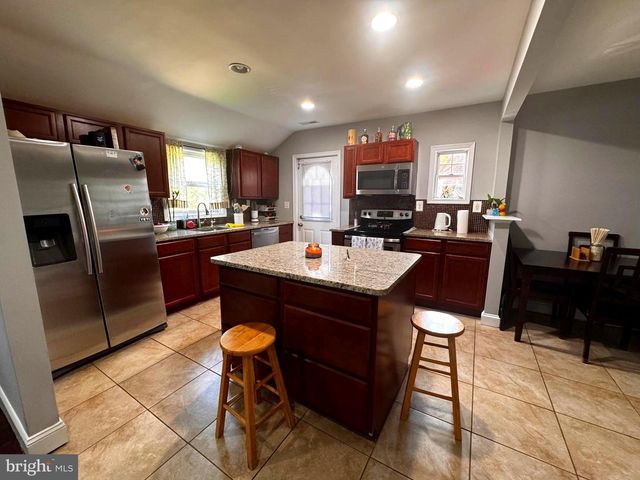 4010 73RD AVE, Hyattsville, MD 20784