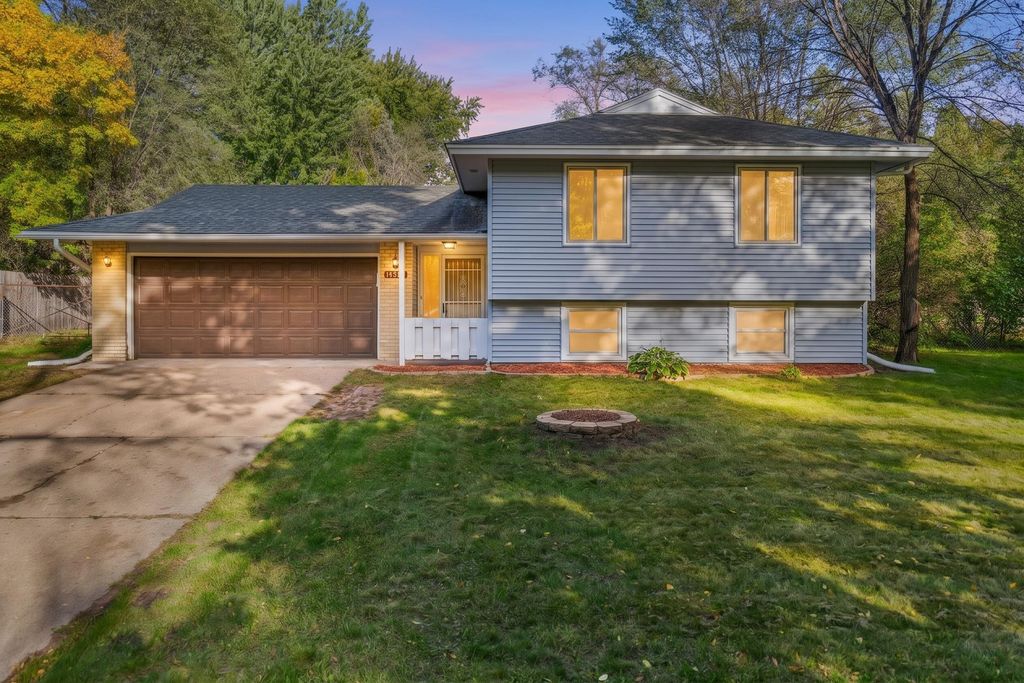 10857 Crooked Lake Boulevard NW, Coon Rapids, MN 55433 — exterior
