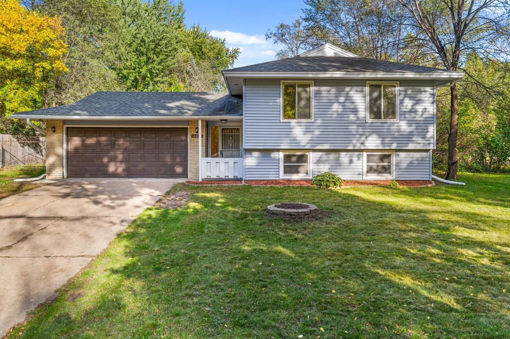 10857 Crooked Lake Boulevard NW, Coon Rapids, MN 55433 — photo 2
