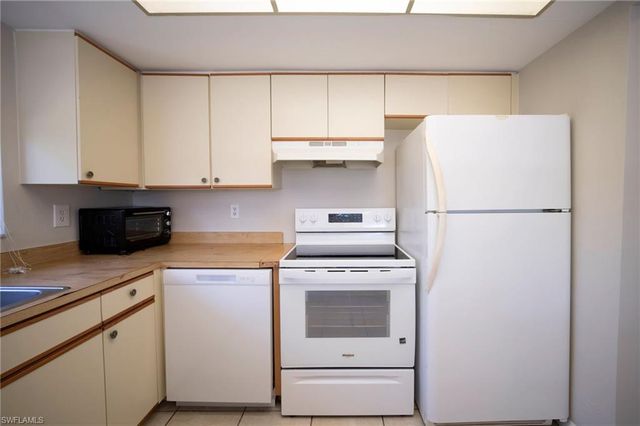 3706 SE 10th AVE # 2, Cape Coral, FL 33904