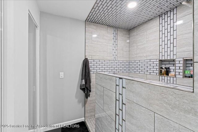 3707 W Michigan Avenue, Lansing, MI 48917