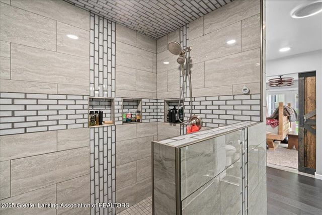 3707 W Michigan Avenue, Lansing, MI 48917