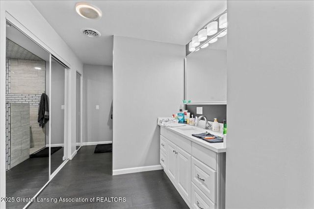 3707 W Michigan Avenue, Lansing, MI 48917