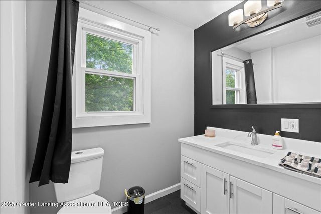 3707 W Michigan Avenue, Lansing, MI 48917