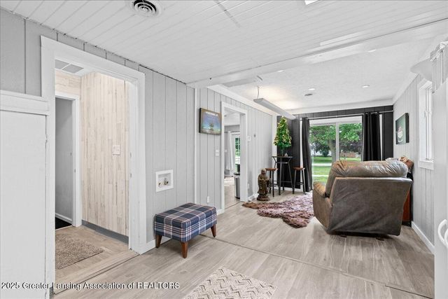 3707 W Michigan Avenue, Lansing, MI 48917