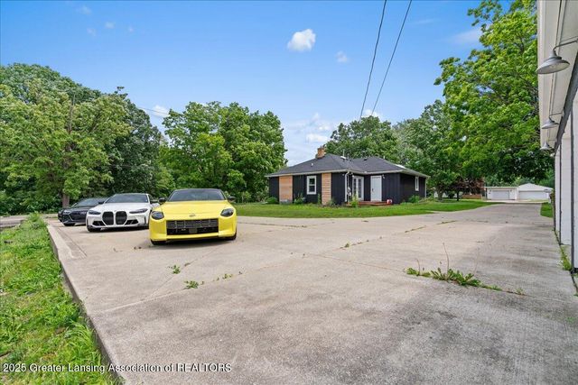 3707 W Michigan Avenue, Lansing, MI 48917