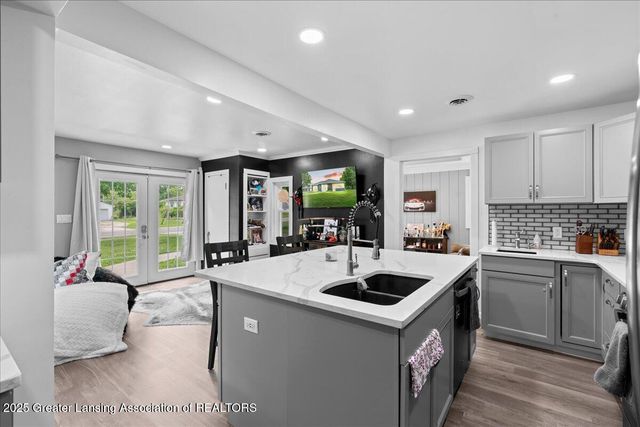 3707 W Michigan Avenue, Lansing, MI 48917